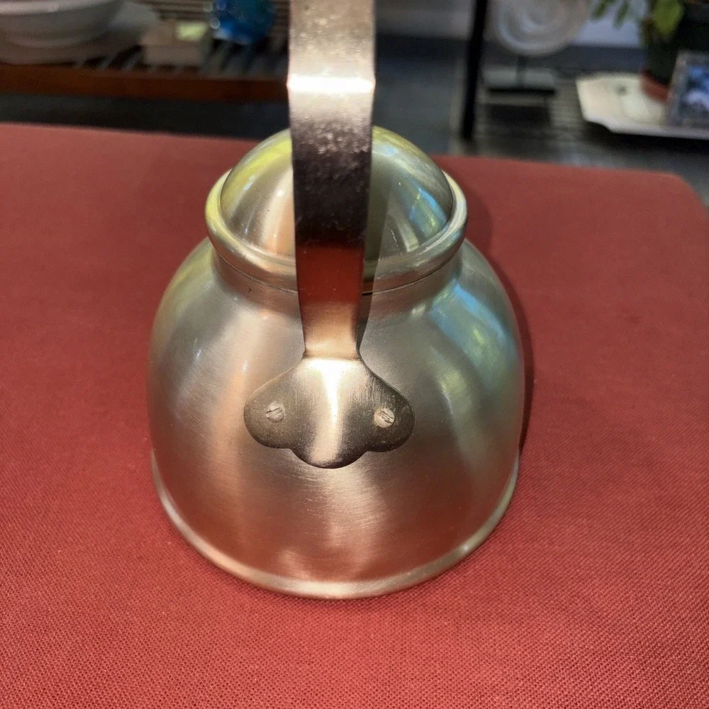 ROSE & FITZGERALD BRUSHED GOLD KETTLE Slender Spout Minimalist Handle 1 Liter